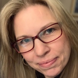 Lisa Sills
